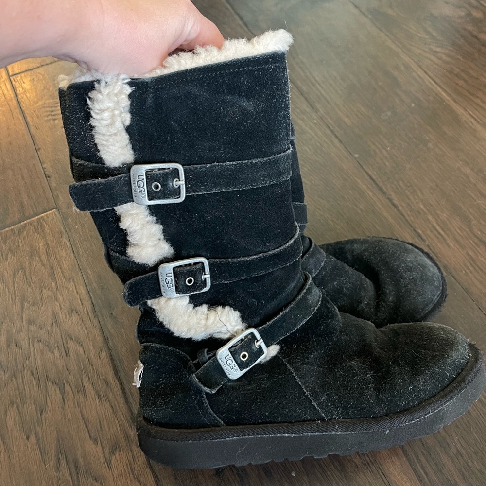 Ugg Australia Boots Three Buckles Black Color Size 5, GUC